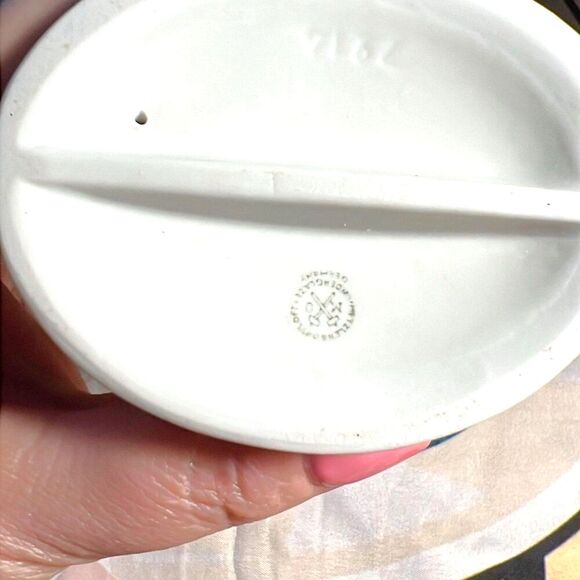 Vintage German METZLER  ORTLOFF Porcelain figurines 6'' tall - Boy & Girl Pair - Picture 5 of 10